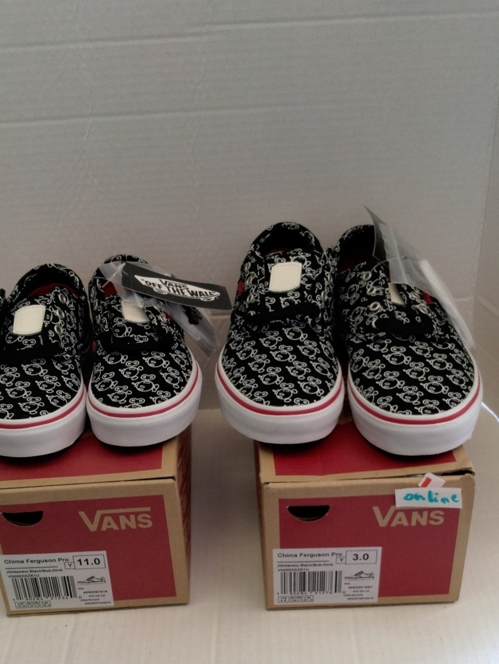 Reserved @lalasluxelabel Vans Kids Black and White Skull Slip-On Sneakers